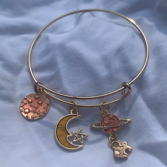 Brand New! Handmade! Adjustable Charm Bracelet - Picture 4 of 5